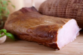 Schab wędzony parzony z beczki (500 g)