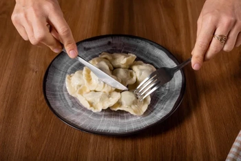 Orkiszowe pierożki z porem (450 g)