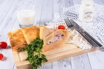 Orkiszowe naleśniki z serem i borówkami (450 g)