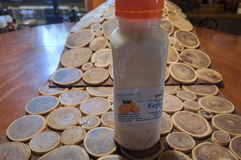 Kefir kozi z pomarańczą (250 ml)