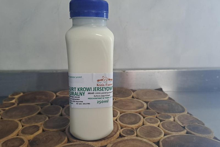 Jogurt krowi jerseyowy (250 ml)