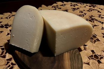 Gouda kozia z kozieradką i kolendrą (200 g)