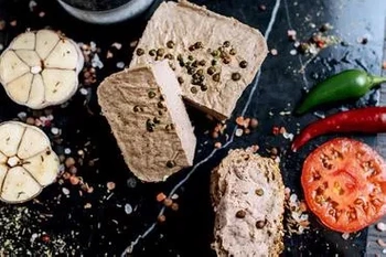 Pasztet wieprzowy zapiekany (240 g)