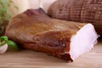 Schab wędzony parzony z beczki (250 g)
