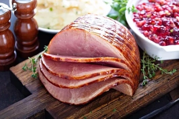 Szynka wędzona parzona z beczki (250 g)